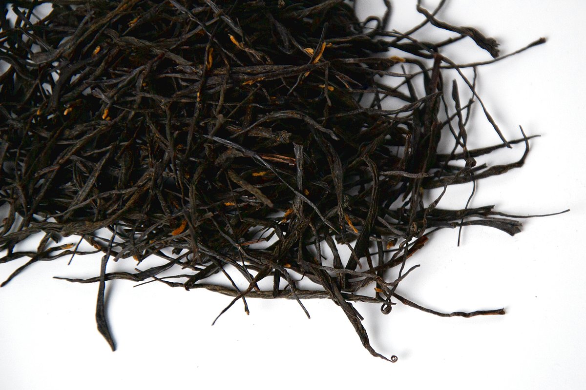 Красный юньнаньский чай Баошань Мэй Чжань