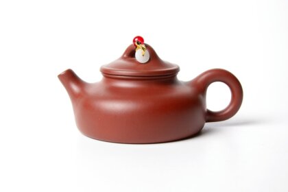 Чайник из исинской глины Хун Ни, 160 мл.