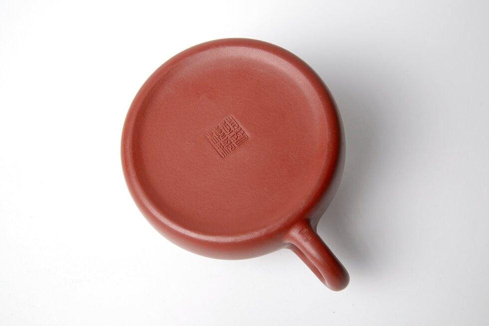 Чайник из исинской глины Хун Ни, 160 мл.