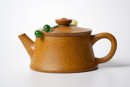 Чайник из исинской глины Дуань Ни, 110 мл.