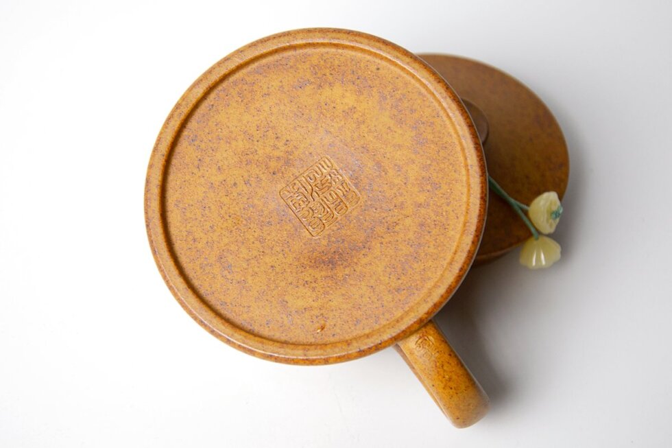 Чайник из исинской глины Дуань Ни, 110 мл.