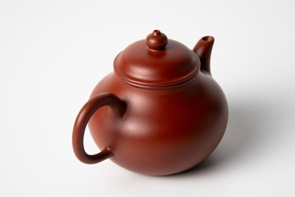 Чайник из исинской глины Хун Ни, 125 мл.