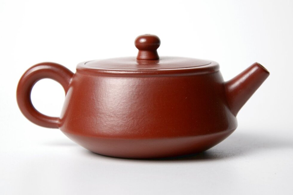 Чайник из исинской глины Хун Ни, 150 мл.
