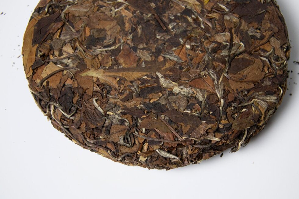 Выдержанный белый чай Гун Мэй Гао Шань, 2018 год