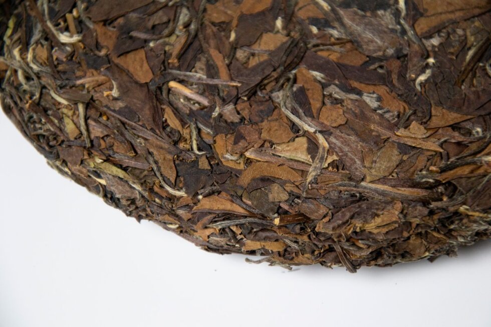 Выдержанный белый чай Фулун Шоу Мэй, 2021 год