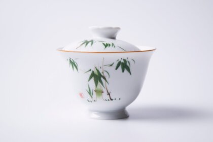 Фарфоровая гайвань с ручной росписью, 175 мл.