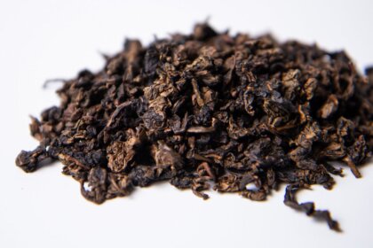 Выдержанный улун Лао Те Гуань Инь 2005 года