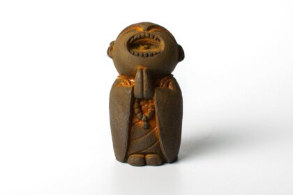 Фигурка из камня для чайной церемонии