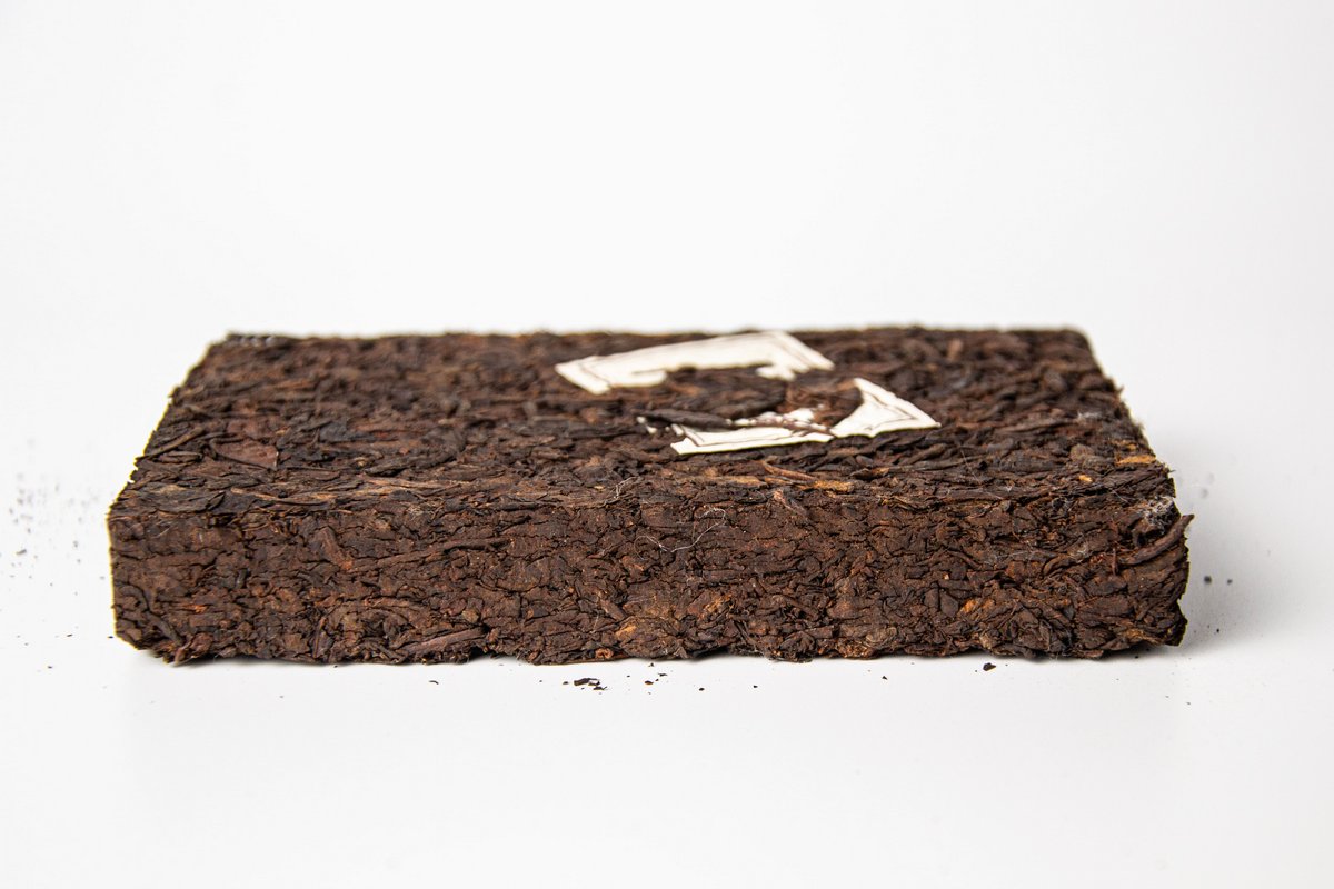 Шу пуэр Юнь Чжэнь "Аромат выдержанности", 250 гр., 2006 год