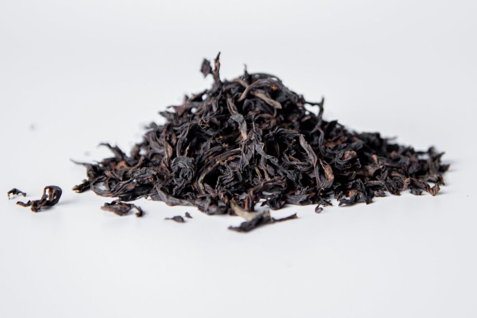 Уишаньский улун Лао Цун Ню Лань Кэн со 100-летних кустов