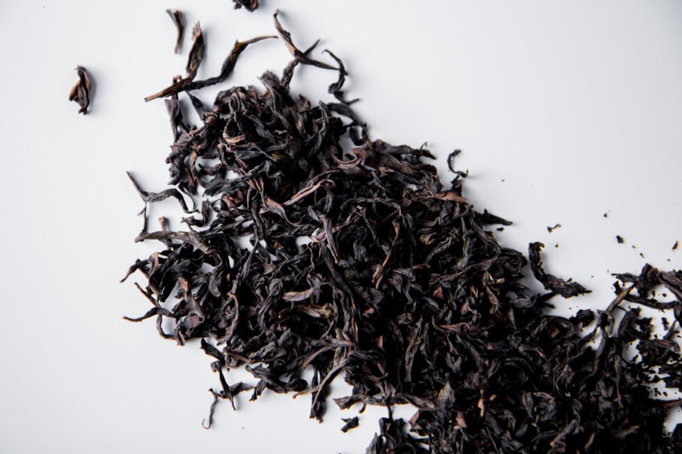 Уишаньский улун Лао Цун Ню Лань Кэн со 100-летних кустов