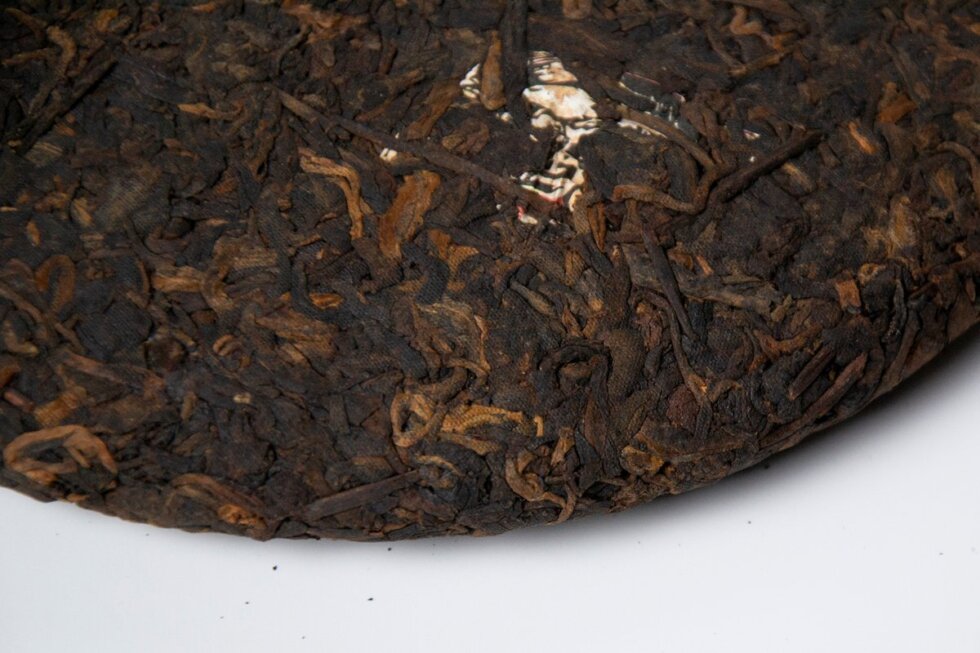 Выдержанный шу пуэр Нюэр Хун Бу Девичье Вино, 500 гр., 2013 год