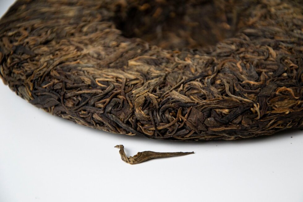 Выдержанный шен пуэр Паша Чжун Чжай Гу Шу, 2009 год, 357 гр.