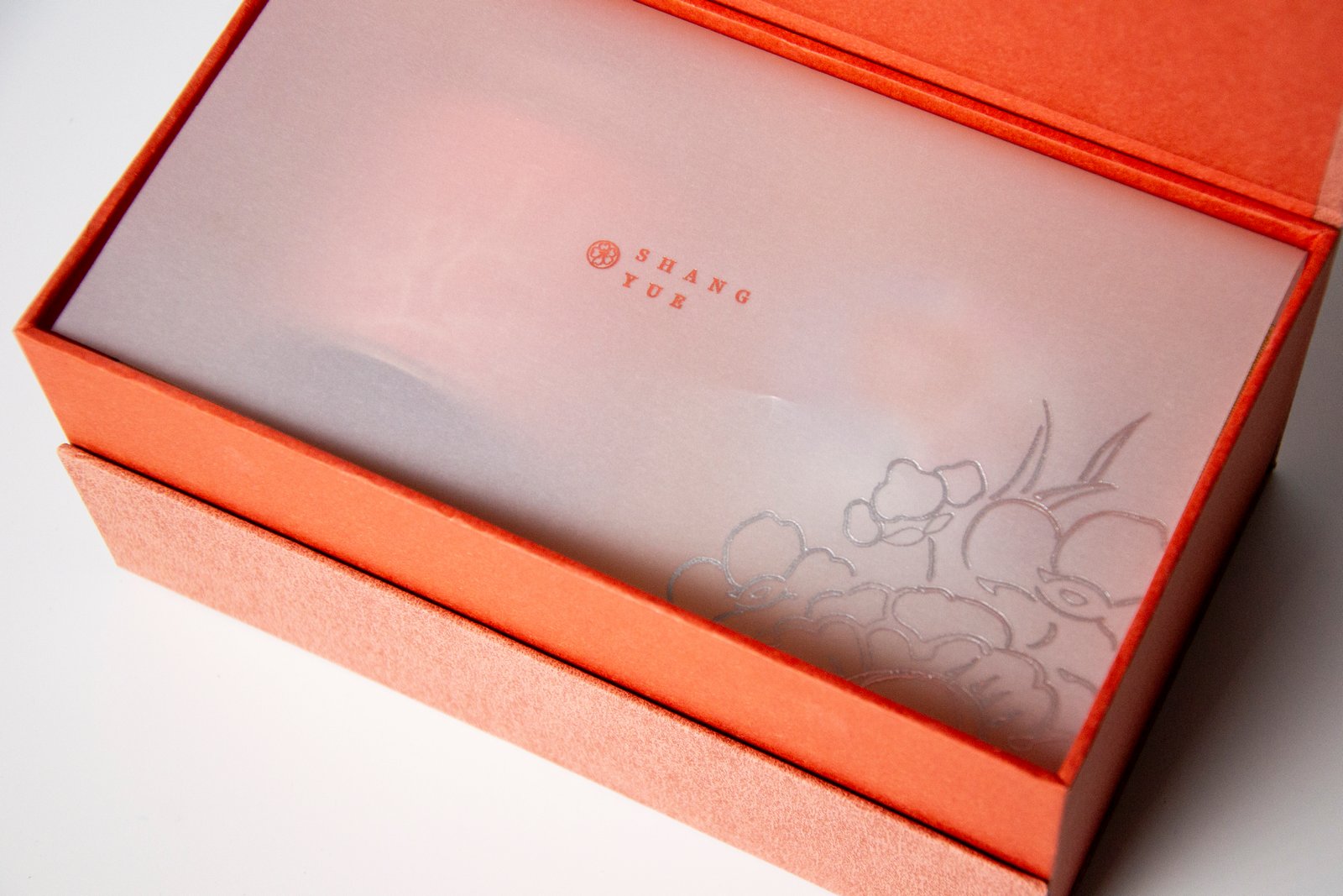 Подарочный набор "Пиала и чай" красный, К16