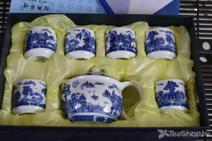 Сервиз чайный на 6 персон