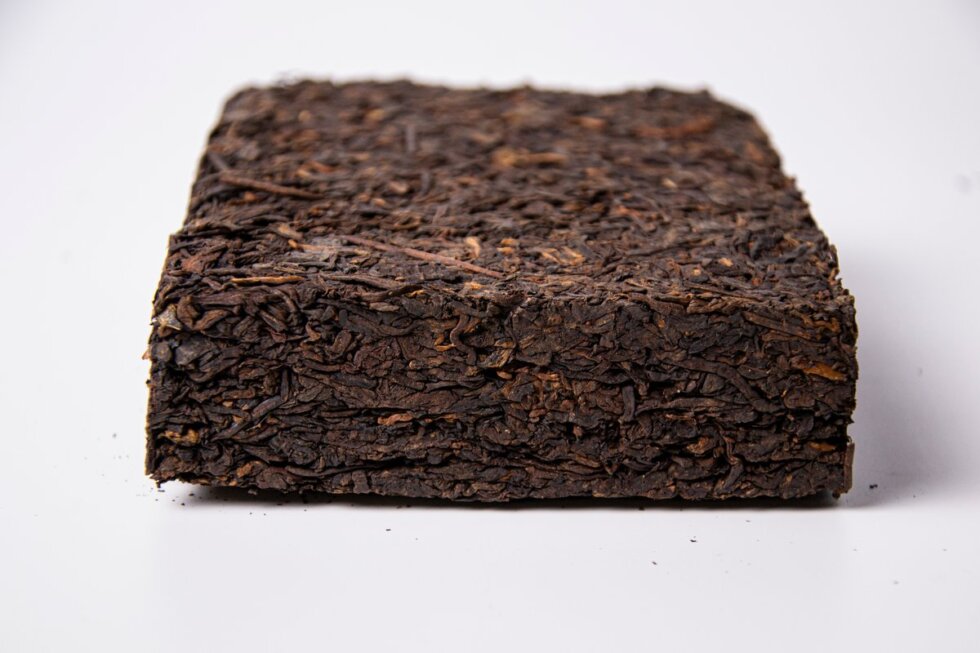 Выдержанный шу пуэр "Хун Пу Хао 300-летние деревья", 2013 год, 720 гр.