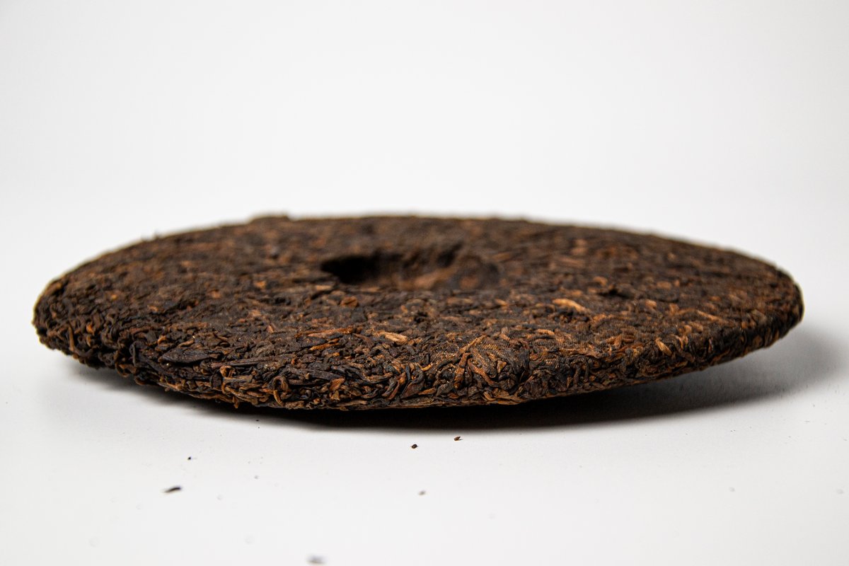 Выдержанный шу пуэр Лаоманьэ Баньчжан "Впечатление", 2012 год, 357 гр.